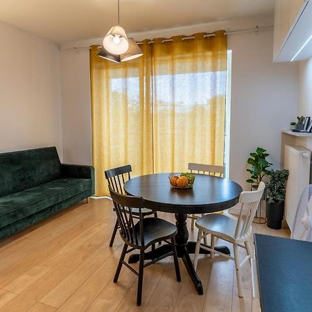 First -- Green Zoliborz Apartment 2 Warsaw Ngoại thất bức ảnh