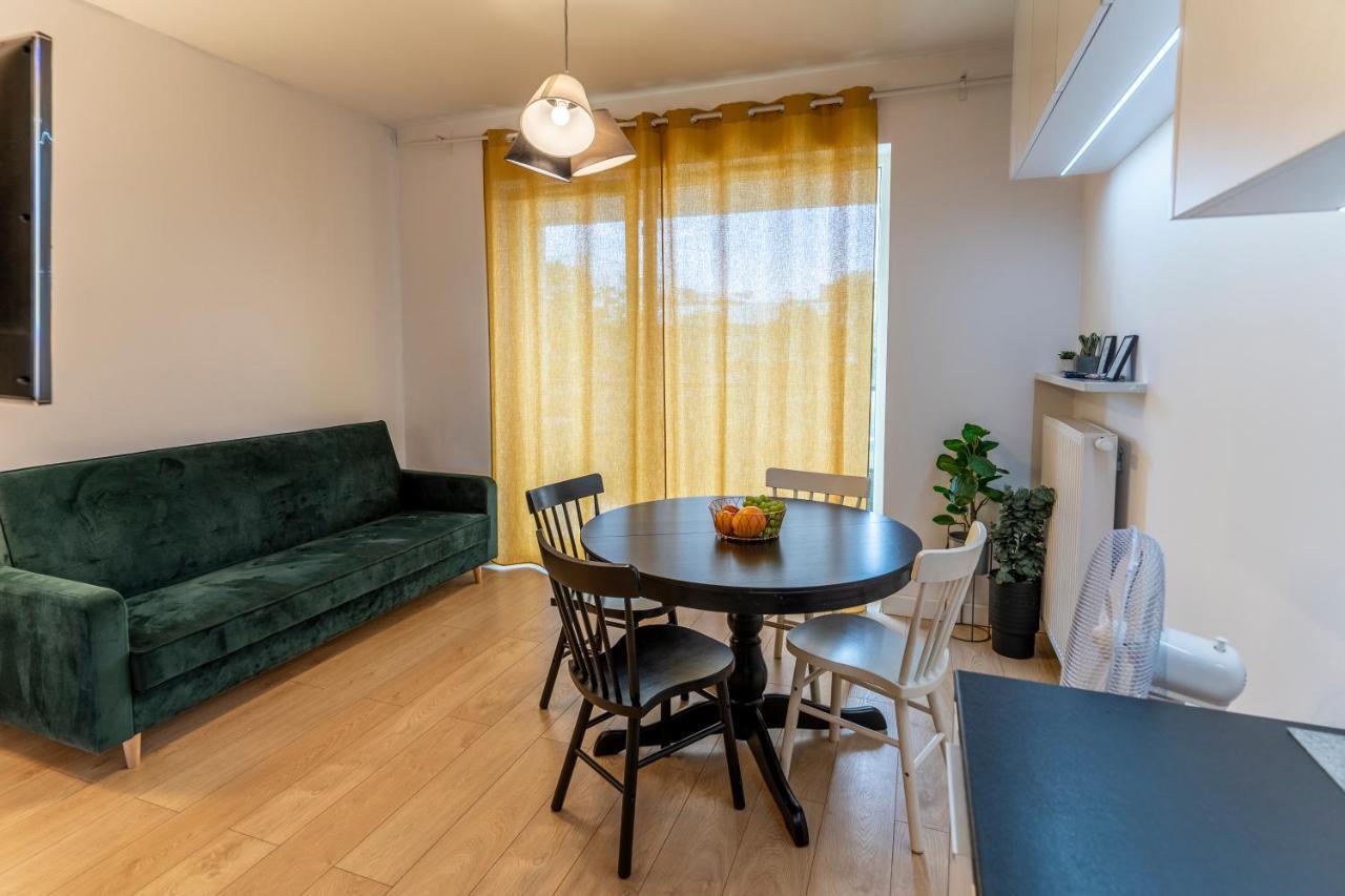 First -- Green Zoliborz Apartment 2 Warsaw Ngoại thất bức ảnh